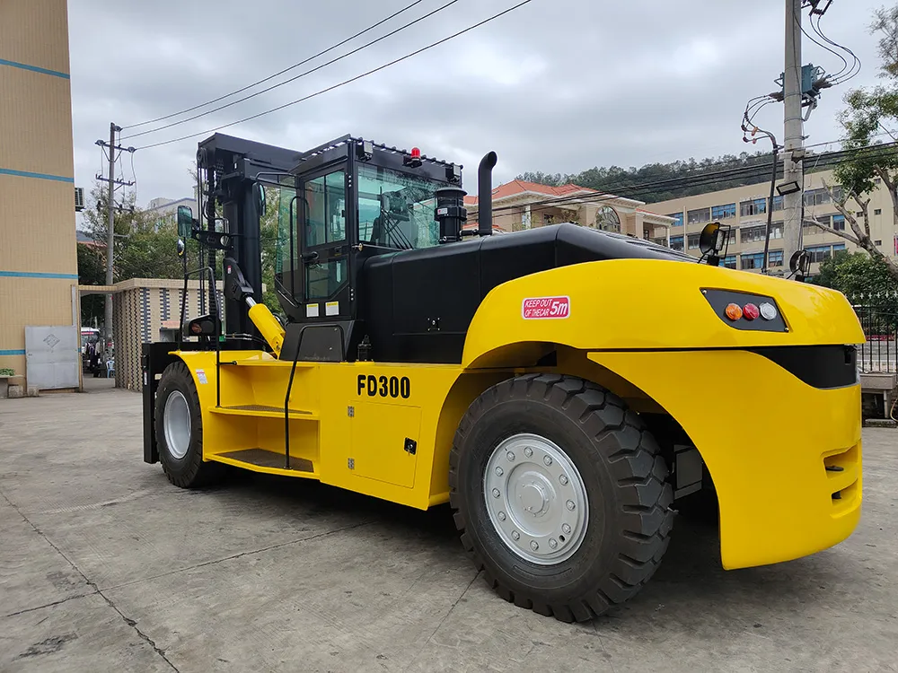 YULI CPCD300 DIESEL FORKLIFT